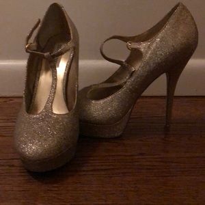 Steve Madden Gold Sparkle Strapped Heels